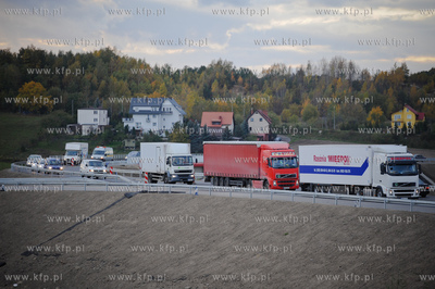 Gdansk. Budowa wezla drogowego Karczemki i trasy WZ....