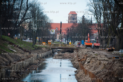 Gdansk. Remont i modernizacja kanalu Raduni. Na odcinku...