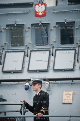 Port w Gdyni. Basen Prezydencki. Z okazji XII Baltyckich...