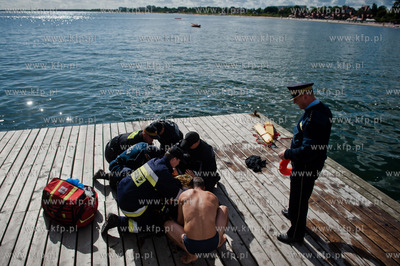 Sopot - molo. Wspolne cwiczenia jednostki ratowniczo...