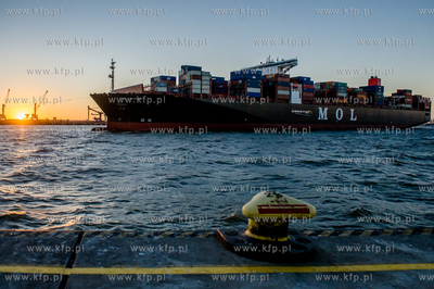 Gdansk. Terminal kontenerowy DCT. Kolejne zawiniecie...