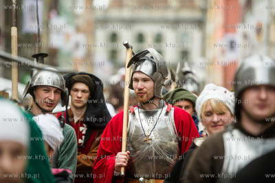 Gdansk. Swieto Miasta.  Parada Gdansczan - Wiwat Gdansk....