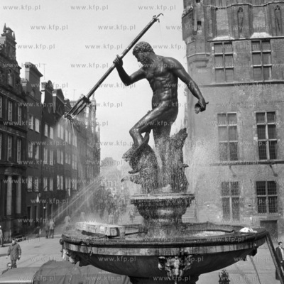 Fontanna Neptuna na Długim Targu w Gdąńsku po remoncie....