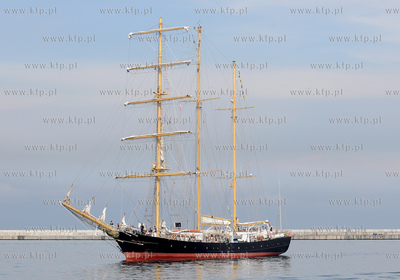 Gdynia w przeddzien Zlotu Zaglowcow - The Tall Ships...