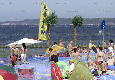 Wakacyjny wypoczynek na plazy w Ustce.
02.07.2010
Fot....