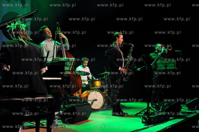 Gdansk. Klub Zak. Wojtek Mazolewski Quintet - premiera...