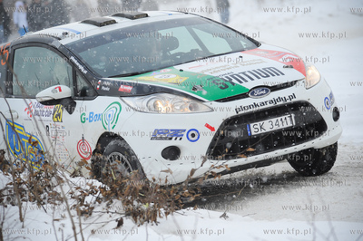 Grzybno. Odcinek specjalny 7 Rajdu Lotos Baltic Cup.
20.02.2011
fot....