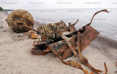 Kolobrzeg. Wrak parowca z 1910 roku wydobyli kolobrzescy...