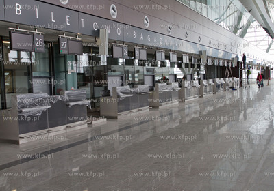 30 najaktywniejszych fanow lotniska na facebooku mialo...