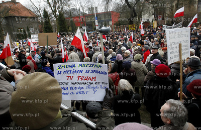 Szczecin. Protest i przemarsz ludzi, ktorzy nie zgadzaja...