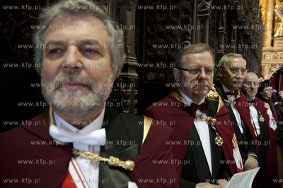 W Bazylice katedralnej w Pelplinie świecenia biskupie...