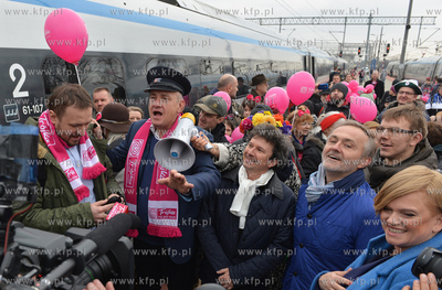 Gdynia. Ekspres Trojki, czyli specjalny przejazad pociagu...