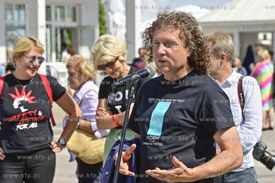 Sopot. Skwer Kuracyjny k. Molo. Wystawa fotografii...