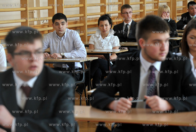 Egzamin maturalny z jezyka polskiego w XXI Liceum Ogolnoksztalcacym...