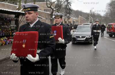 Pogrzeb Macieja Korwina, dyrektora Teatru Muzycznego...