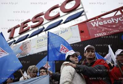 Gdynia. Wolny Zwiazek Zawodowy Sierpien 80 i OPZZ 
pod...
