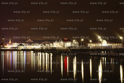 Sopot. Molo.
30.12.2011
fot. Krzysztof Mystkowski...