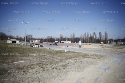 Gdansk. Przygotowania Placu Zebran Ludowych do pelnienia...