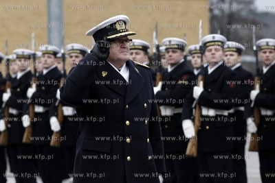 Port Wojenny w Gdyni Oksywie. Rozformowanie dowodztwa...