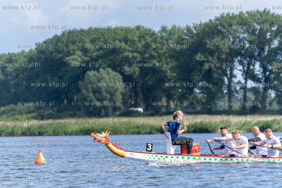 Marina w Błotniku. IX Żuławskie Regaty Łodzi Smoczych....