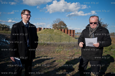 Trzcinsko, przy brzegu Martwej Wisly. Prezentacja testowej...