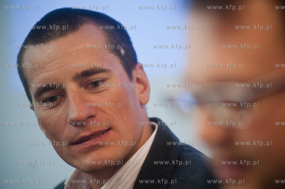 Gdynia. Port Jachtowy. Siedziba YKP Gdynia. Konferencja...