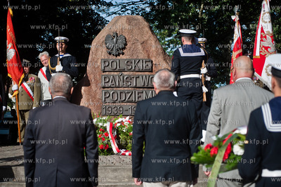 Gdansk. Targ Rakowy. Pomnik  Polskiego Panstwa Podziemnego....