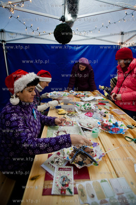 Sopot. Plac Przyjaciol Sopotu. Jarmark Bozonarodzeniowy.
Nz...