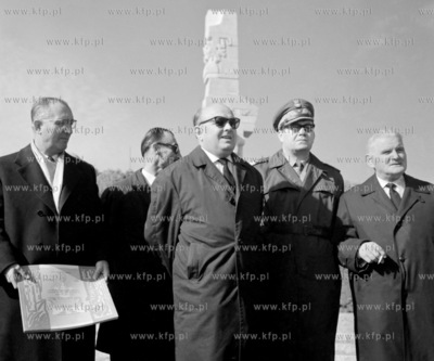 Budowa Pomnika Obrońców Wybrzeża na Westerplatte...