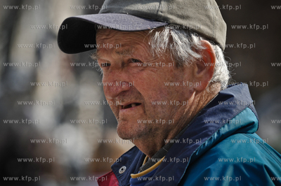 Zaloba naradowa po katastrowie prezydenckiego samolotu...