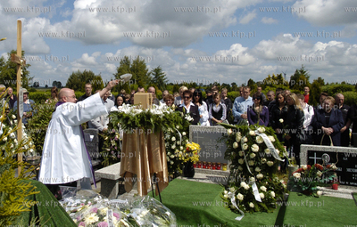 Na Cmentarzu Komunalnym w Slupsku odbyl sie pogrzeb...