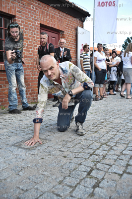 Uroczyste odsloniecie dloni artystow widowiska jazzowego...