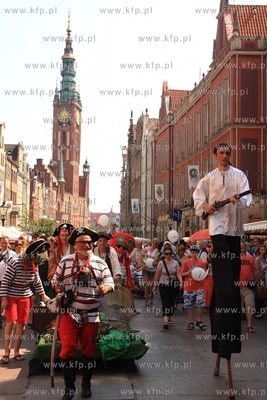 Otwarice 752 Jarmarku sw. Dominka w Gdansku. Uroczysta...