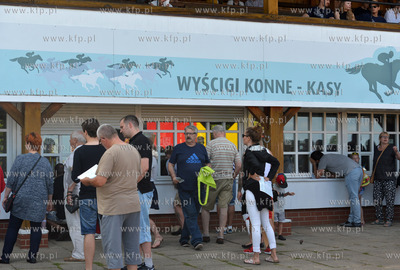 Wyscigi konne na sopockim Hipodromie. 17.07.2016 fot....