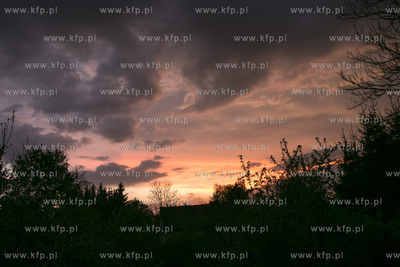 Burzowe niebo nad Warmia.30.04.2018 Fot. Daniel Sloboda...