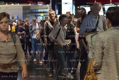 43. Festiwal Polskich Filmów Fabularnych. Nz. tłumy...