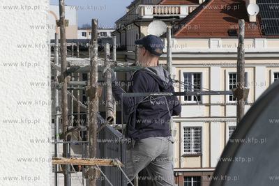 Remont bloku przy ulicy Niepodległości w Pruszczu...