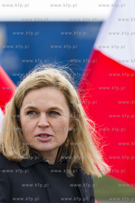 Gdynia. 9. rocznica katastrofy smoleńskiej. Uroczystość...