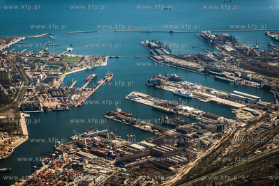 Gdynski port z lotu ptaka. 16.04.2014 fot. Wojtek Jakubowski...