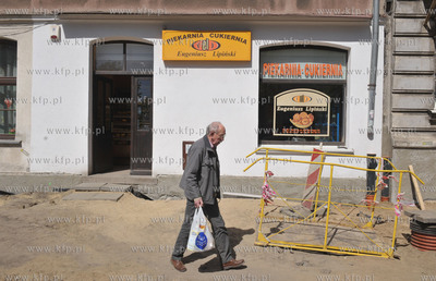 Gdansk. Dolne Miasto. Remont i przebudowa ulicy Lakowej....