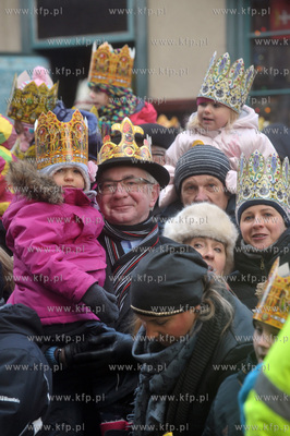Orszak Trzech Kroli przeszedl ulicami Gdanska. 06.01.2015...