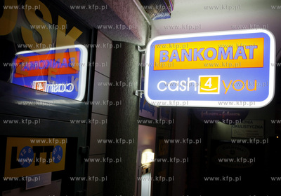 Gdansk Niedzwiednik. Bankomat sieci Cash 4 You.
18.03.2010
fot....