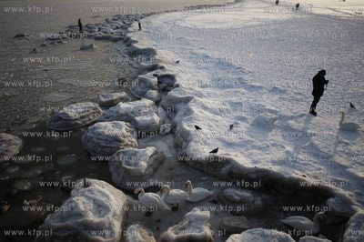 Sopot. Plaza.
28.12.2010
fot.Krzysztof Mystkowski...