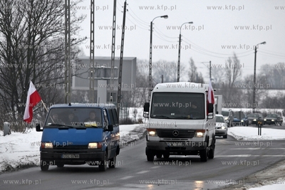 Gdansk. Trakt sw. Wojciecha. Protest kierowcow samochodow...