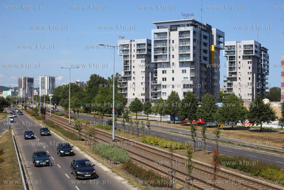 Zespol wiezowcow CityPark na gdanskiej Zaspie. 07.08.2014...
