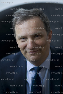 Gdańsk. Ul. Długi Targ. Uruchomienie fontanny Neptuna....