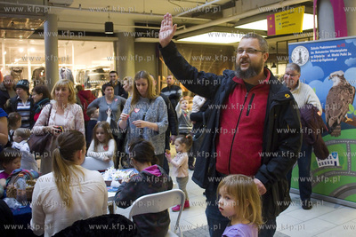 25. Finał WOŚP w C.H. Manhattan. Nz. licytacja między...