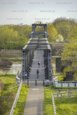 Licząsy 700 metrów most Siekierki - Neur dnitz nad...