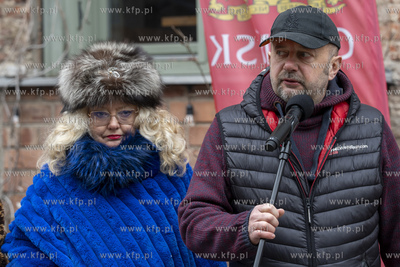 Odsłonięcie tablicy poświęconejrzeźbiarzowi  prof....