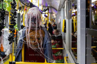 Gdńsk. Halloweenowy tramwaj. 31.10.2024 / fot. Anna...